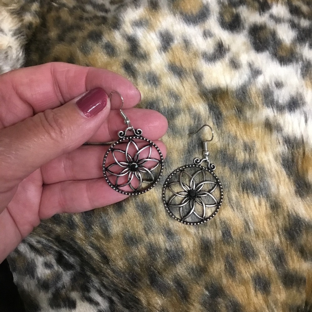 Flower Design Earrings